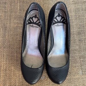 Fergalicious Black Textured Pointed-Toe Pumps — Sleek Everyday Heels